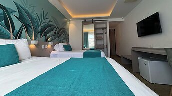 Portobelo Plaza de las Americas