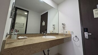 Portobelo Plaza de las Americas