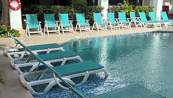 Portobelo Plaza de las Americas