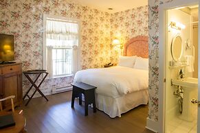 The Little Inn of Bayfield