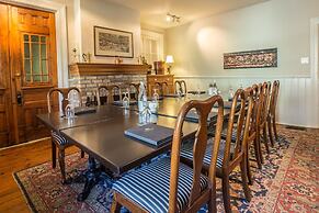 The Little Inn of Bayfield