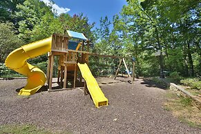 Pine Needles 6 1 Br cabin by RedAwning