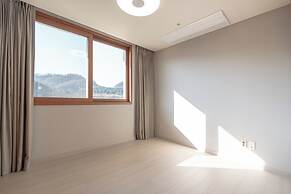 Elysian Gangchon Resort