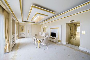 Qafqaz Riverside Resort Hotel