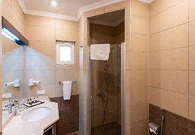 Qafqaz Riverside Resort Hotel