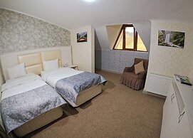 Qebele Yeddı Gozel Hotel