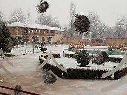 Qebele Yeddı Gozel Hotel