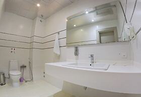 Qebele Yeddı Gozel Hotel