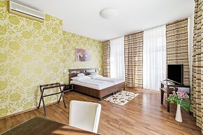 Hotel Trinity