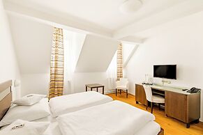 Hotel Trinity