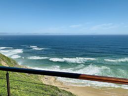 Brenton On Rocks Luxury Guest House