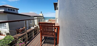 Brenton On Rocks Luxury Guest House