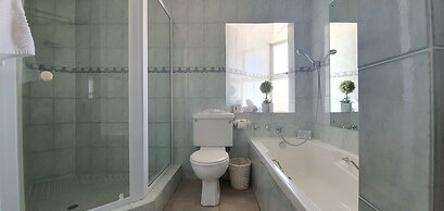 Brenton On Rocks Luxury Guest House