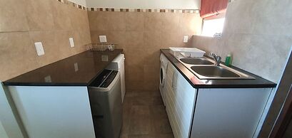 Brenton On Rocks Luxury Guest House