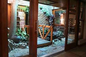 á La Martha’s Air-Port Guest House