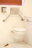 á La Martha’s Air-Port Guest House