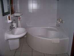 á La Martha’s Air-Port Guest House