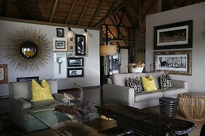Nambiti Hills Private Game Lodge