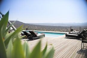 Nambiti Hills Private Game Lodge