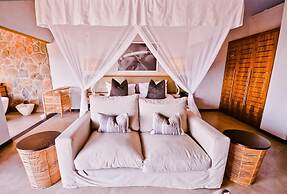 Nambiti Hills Private Game Lodge