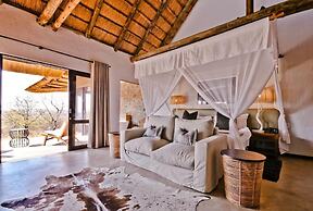 Nambiti Hills Private Game Lodge