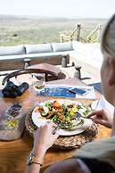 Nambiti Hills Private Game Lodge