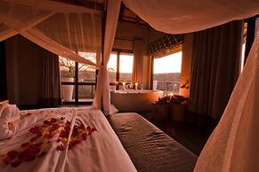 Nambiti Hills Private Game Lodge