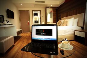 Edis Premier Hotel