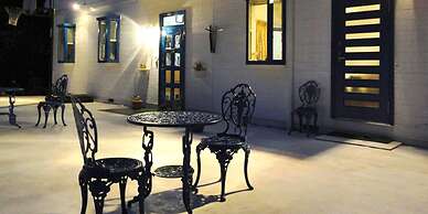 Mediterranean Sea Pension Knossos