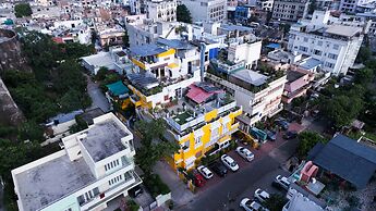 Chitra Katha - A Story Per Stay