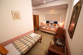 Chitra Katha - A Story Per Stay