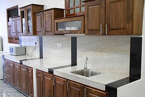 Coral Palm Villa & Apartments