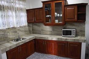 Coral Palm Villa & Apartments