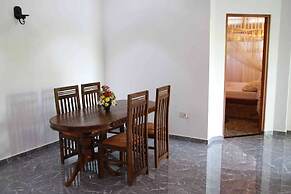 Coral Palm Villa & Apartments