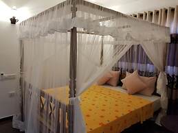 Coral Palm Villa & Apartments