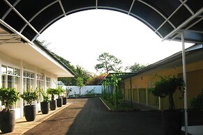 Cengkareng Transit Hotel