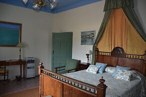 Caserío de Lobones