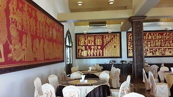 Gracious Bagan Hotel