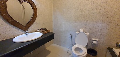 Gracious Bagan Hotel