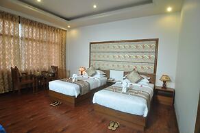 Gracious Bagan Hotel