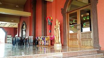 Gracious Bagan Hotel