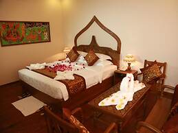 Gracious Bagan Hotel