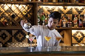 Gracious Bagan Hotel