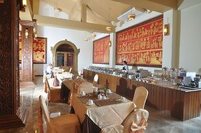 Gracious Bagan Hotel