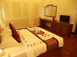 Gracious Bagan Hotel