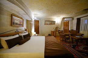 Harman Cave Hotel