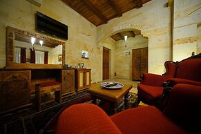 Harman Cave Hotel