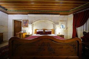 Harman Cave Hotel