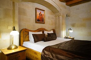Harman Cave Hotel