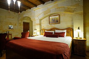 Harman Cave Hotel